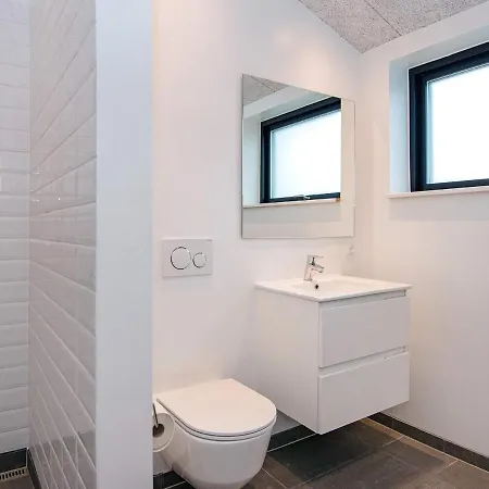 8 Person In Aabenraa-by Traum